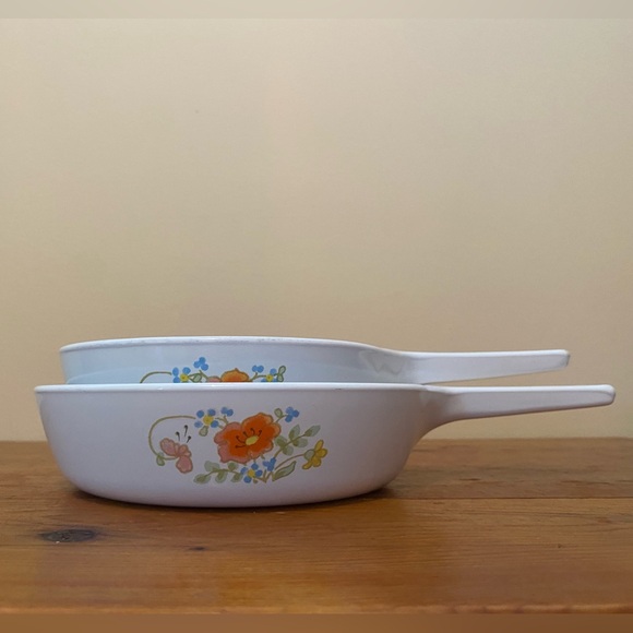 Corningware Wildflower Saucepans - Picture 2 of 13
